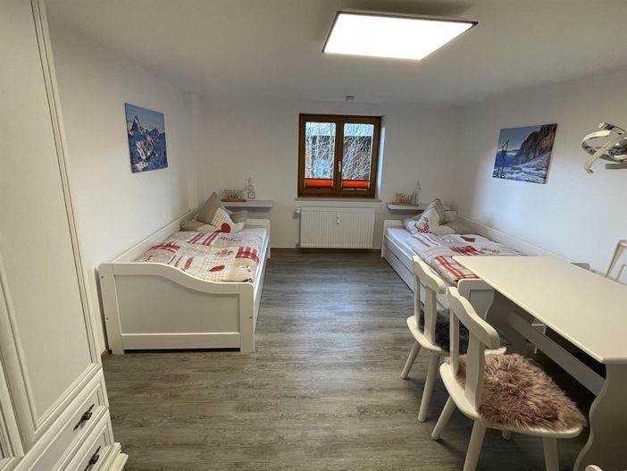 Kinderzimmer/Schlafzimmer