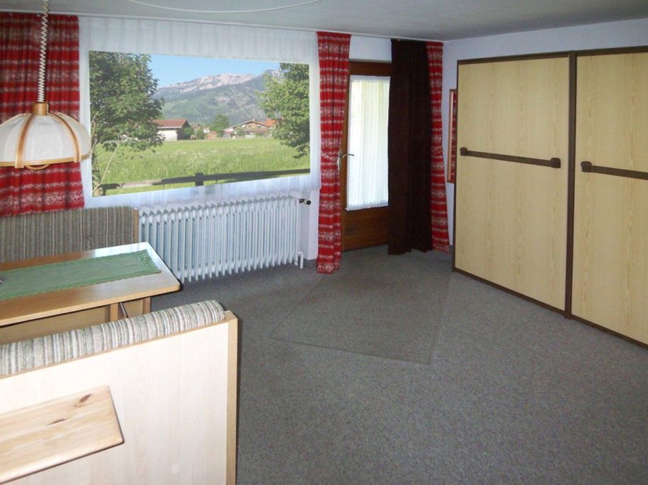 Wohnraum, Betten hochgeklappt