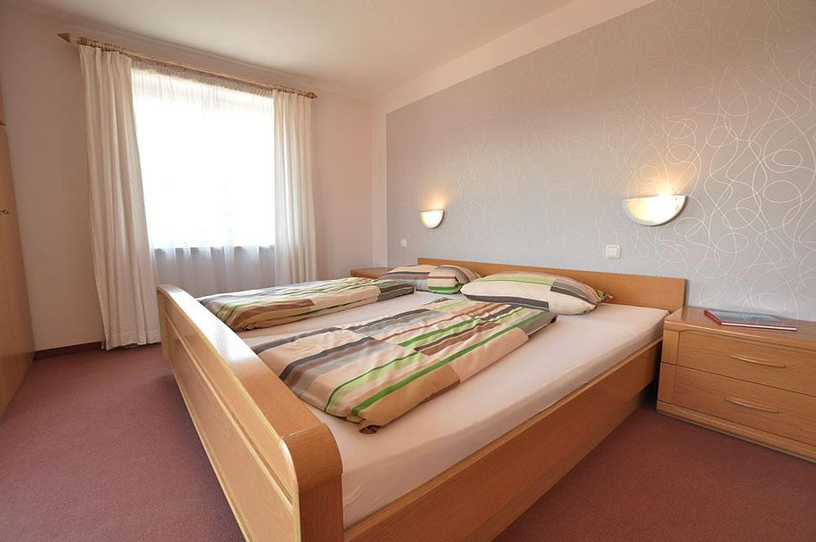 schlafzimmer-1