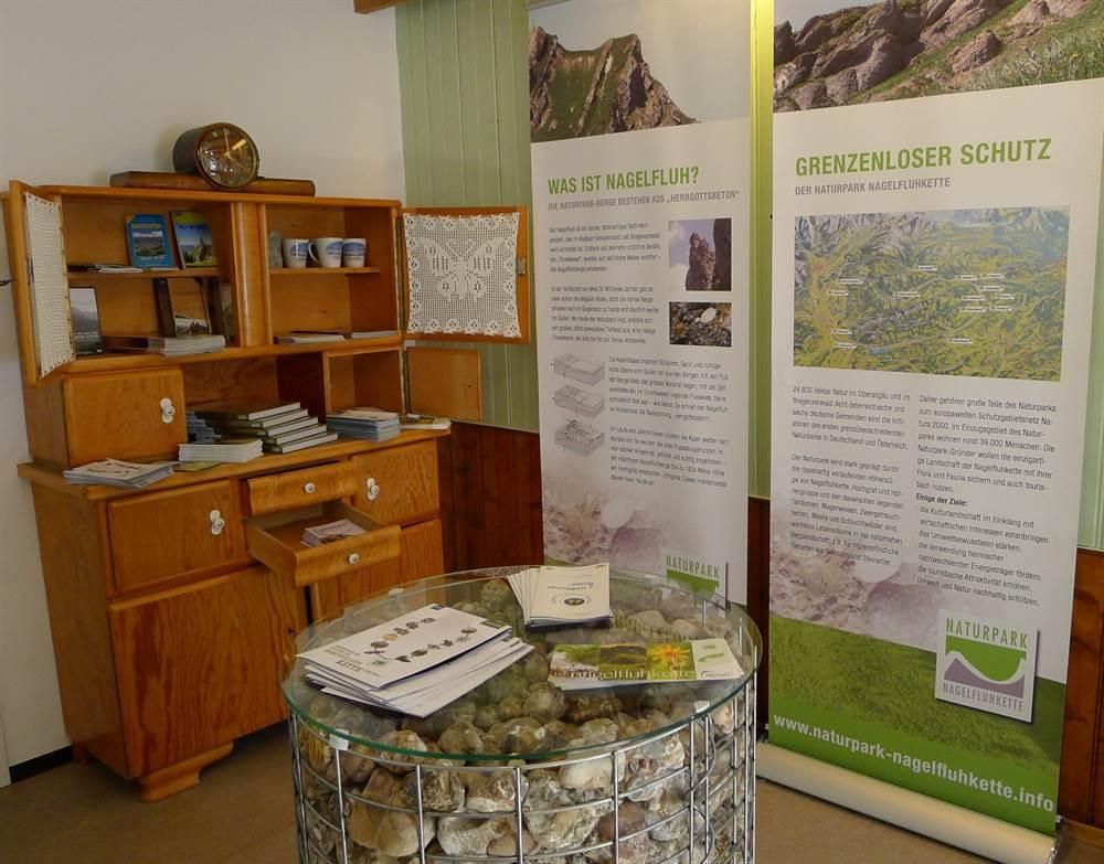 Info Point und Lädchen