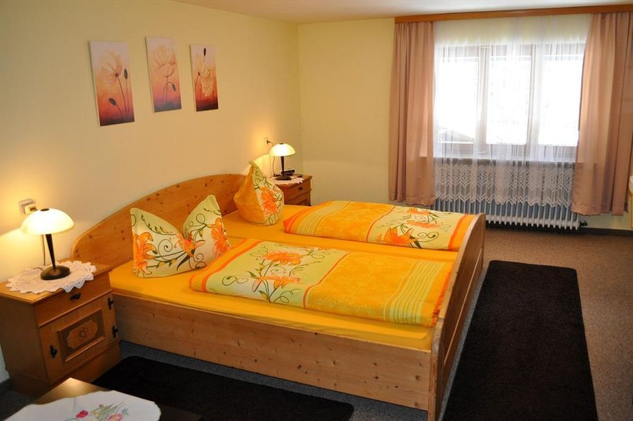 Schlafzimmer Fewo