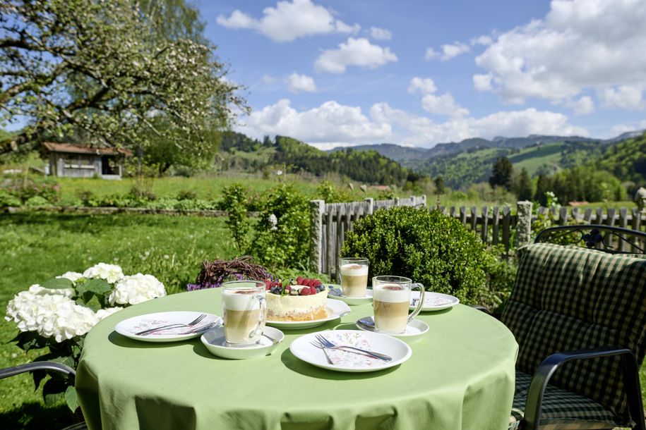 Frühstück im Garten