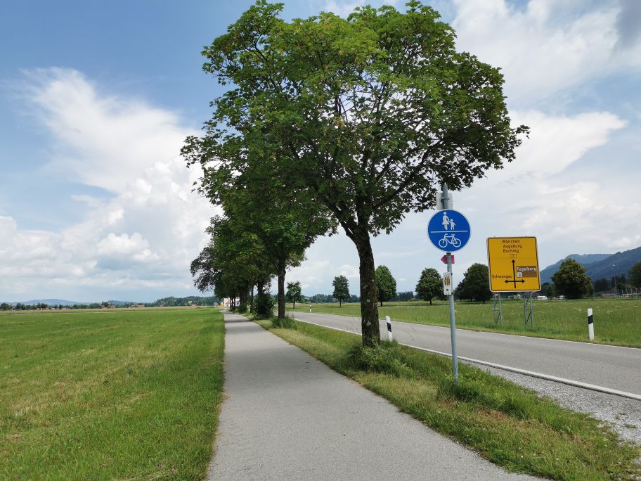 Weg in Richtung Tegelbergbahn