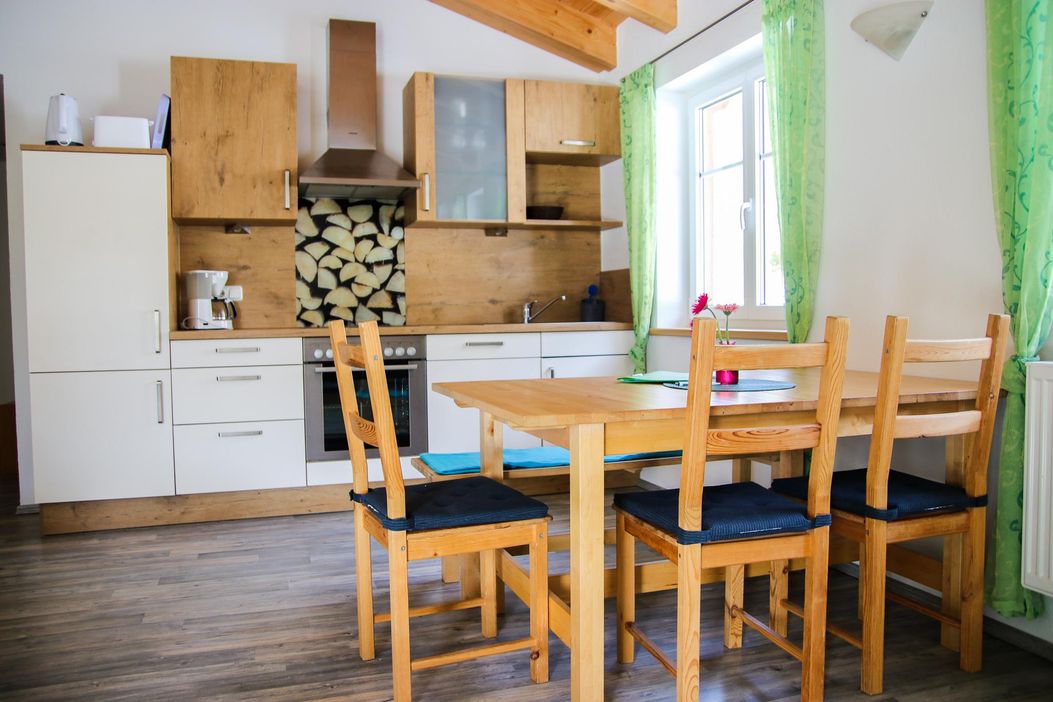 Wohn/ und Esszimmer "Golddistel"