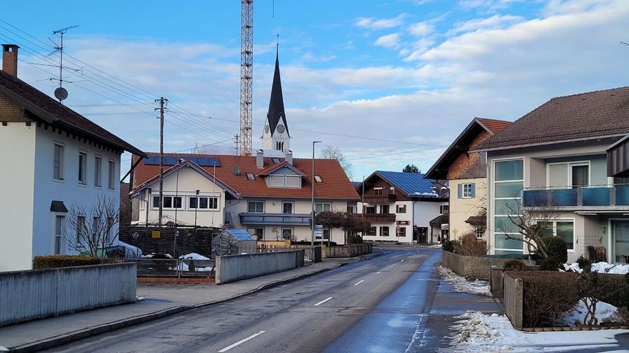 Wiesenweg zum Elbsee und zurück