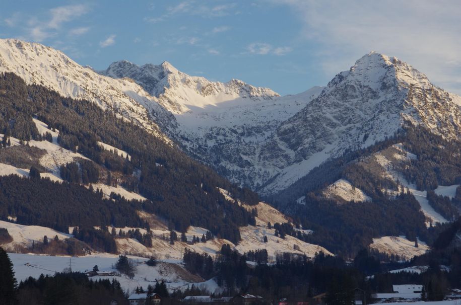 Blick aus dem Wohnzimmer aufs Rubihorn