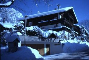 Hausbild Winter