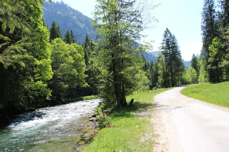 Wandern und Radfahren im Vilstal