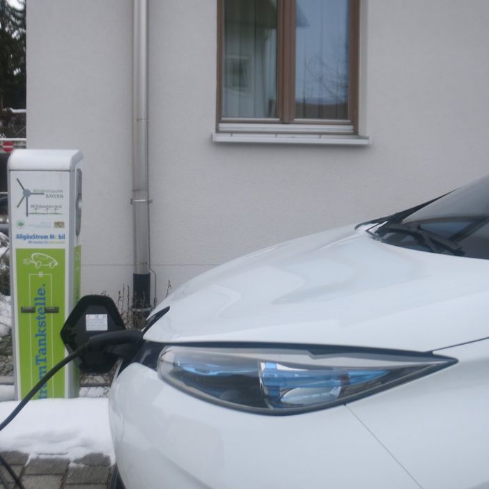 E-Tankstellen und TESLA