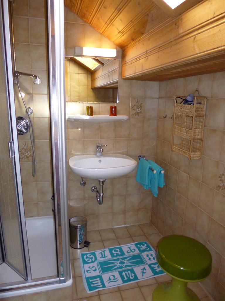 Schlafzimmer SO Dusche/WC