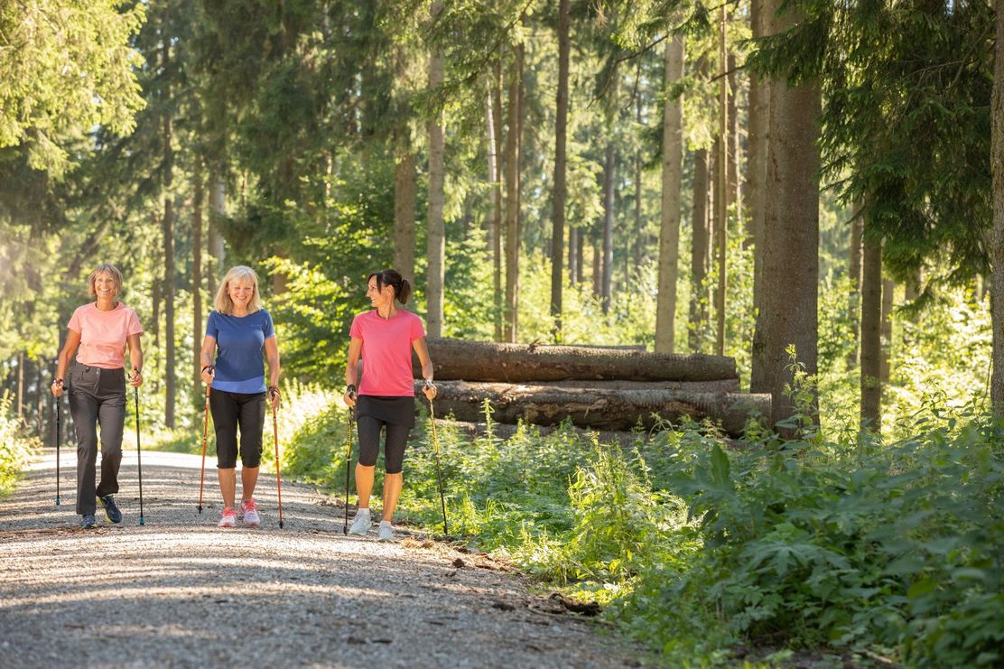 Gemeinsam walken in Bad Grönenbach