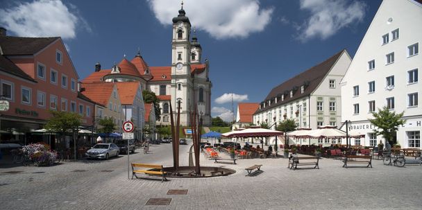 Marktplatz Ottobeuren mit Basilika Bildnachweis Christian Prager