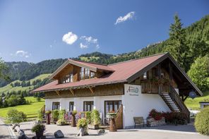 Unser Nebengebäude mit 4 Ferienwohnungen in Balder