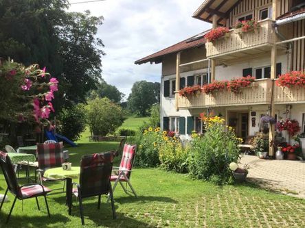 gemtlichimgartensitzen