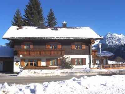 Hausbild Winter