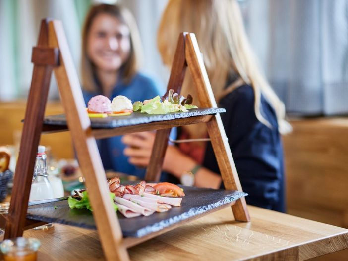 kuku-berghotel-fruehstueck-ansicht-web