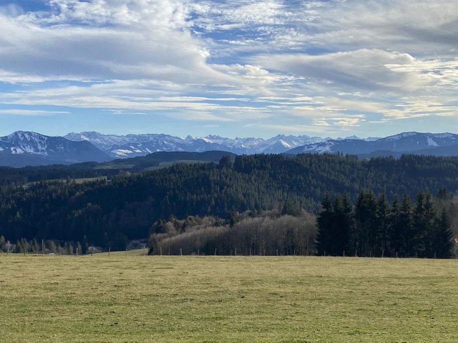 Allgäu Alpen Panorama Schnee bedeckte Berge Hotel