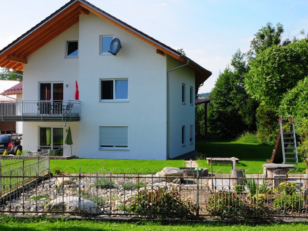 Frontansicht Ferienwohnungen