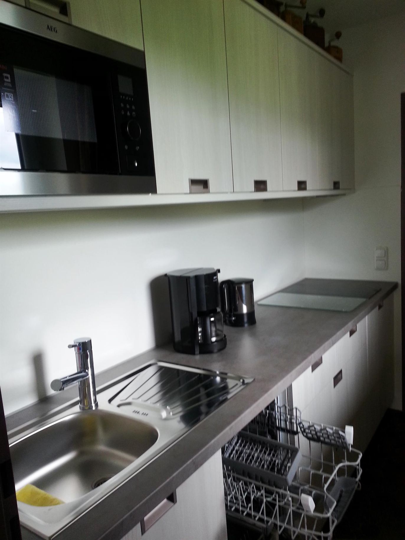 FeWo2: Küche mit Geschirrspüler