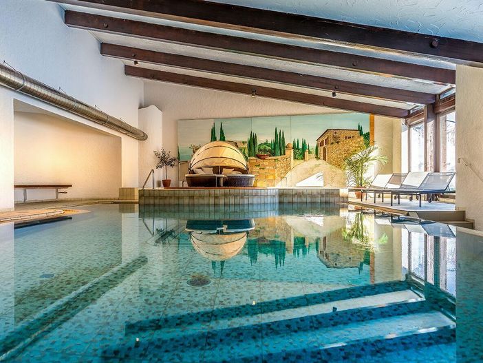 Hallenbad