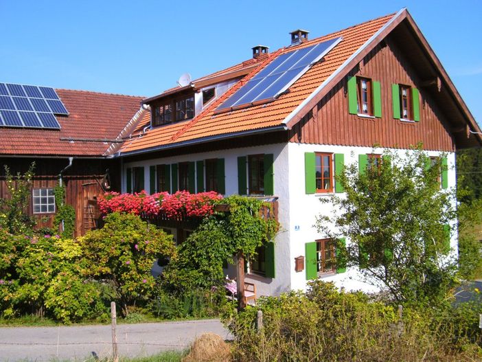 Unser Bauernhaus im Sommer