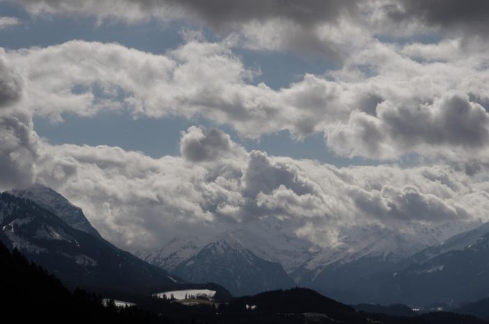 Blick vom Fuße des Grünten auf die Alpen