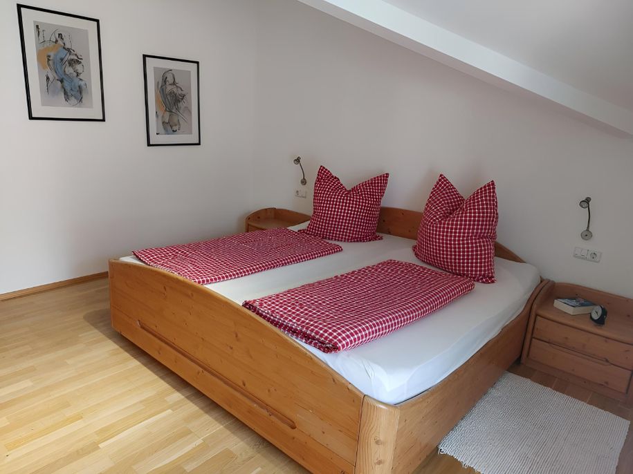 Schlafzimmer1