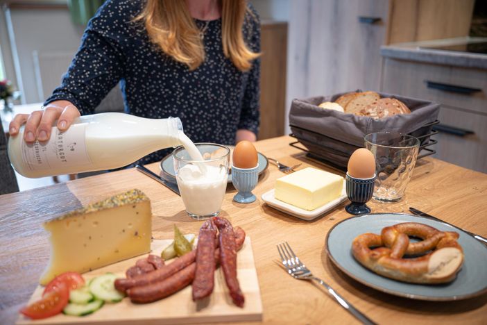 Brotzeit mit Hofeigenen Produkten