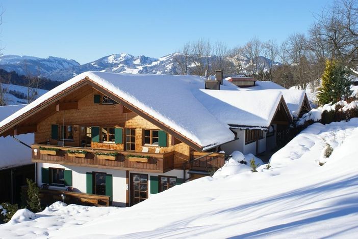 Haus Dominik im Winter