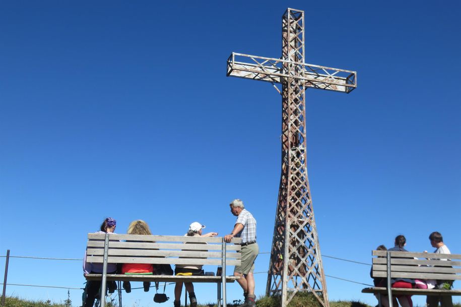 das Gipfelkreuz auf 1.830 m