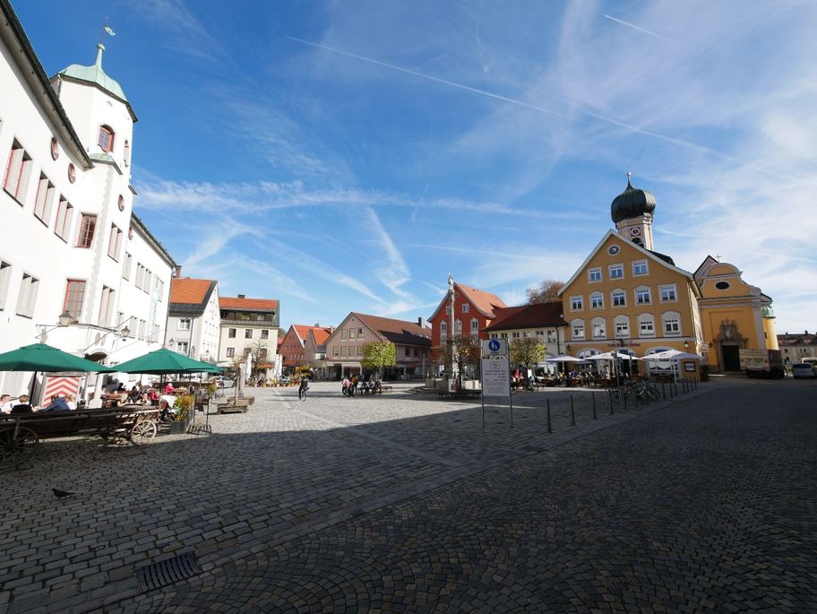 Marienplatz mit Blick auf Schloss und Stadtkirche