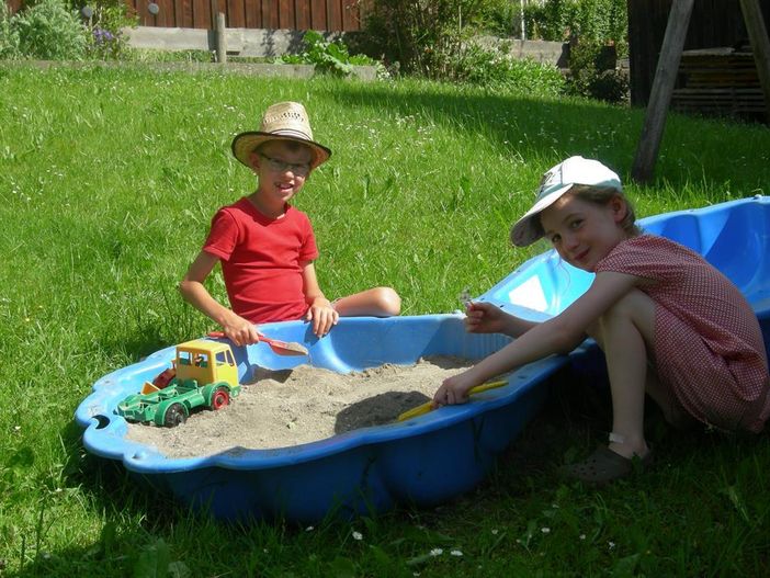 Unser Sandkasten im Garten