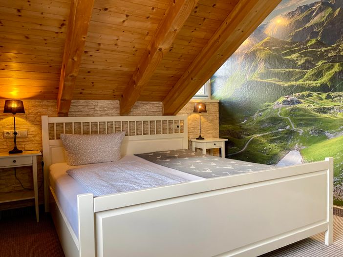 Schlafzimmer 1  OG Doppelbett