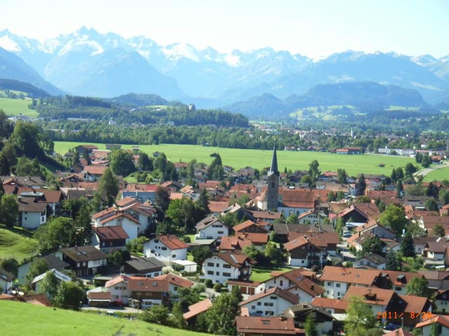 Burgberg- Alpenblick