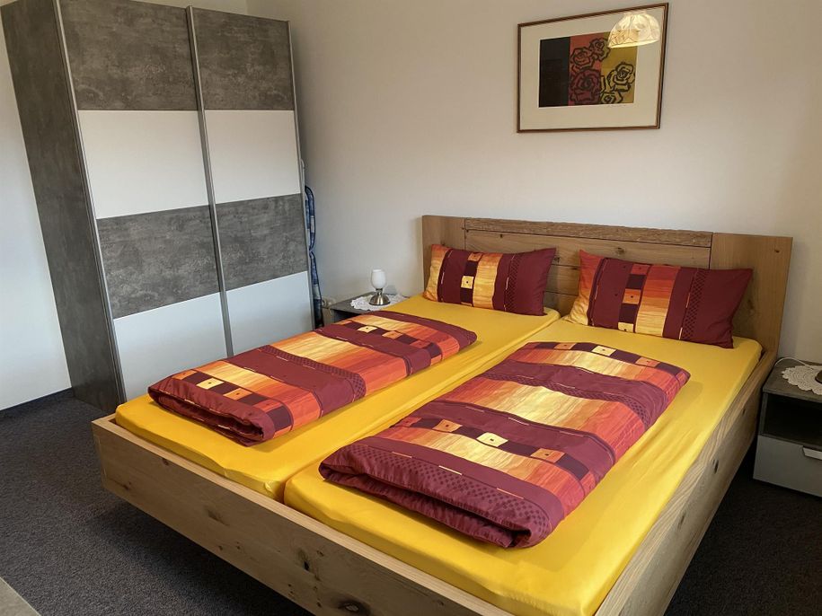 Schlafzimmer1
