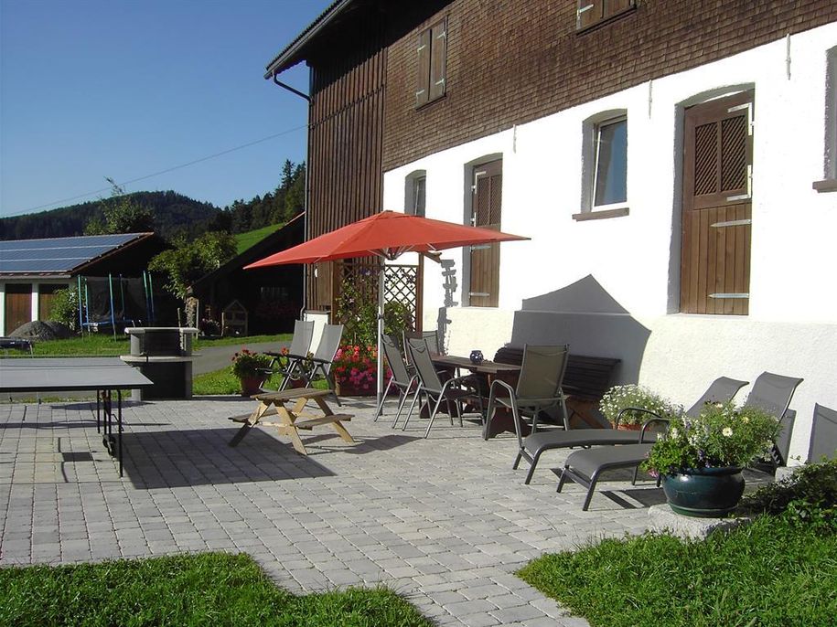 Sonnenterrasse mit Grill