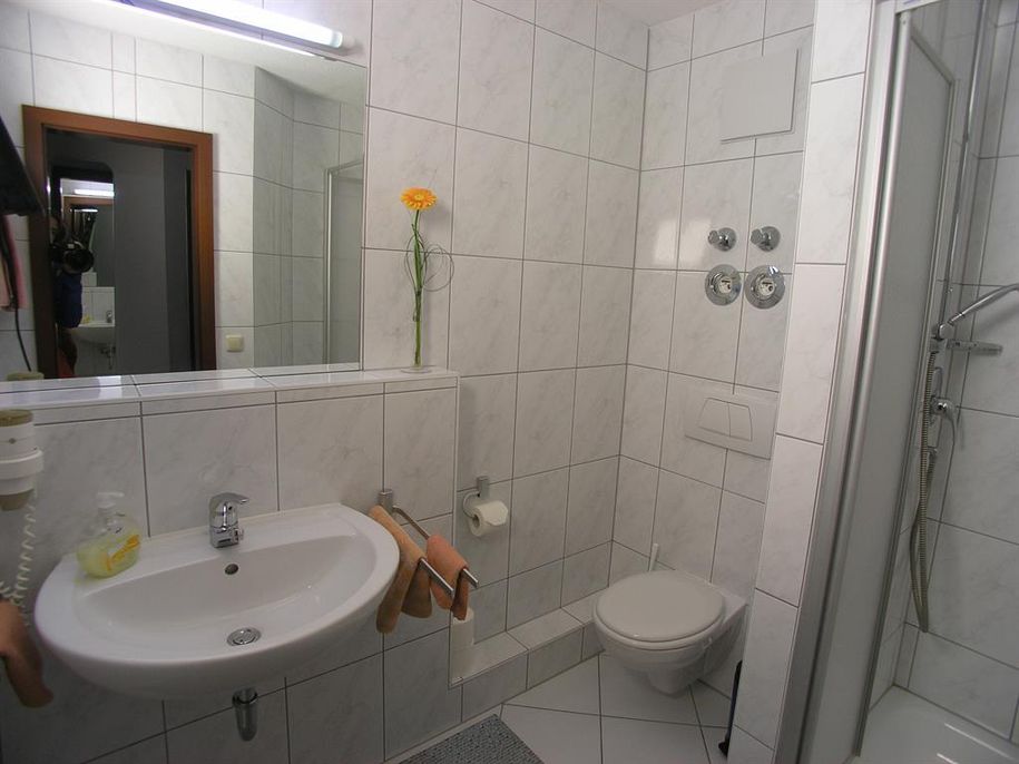Badezimmer inkl Handtücher