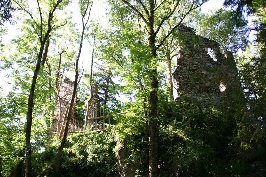 Burgruine Fluhenstein