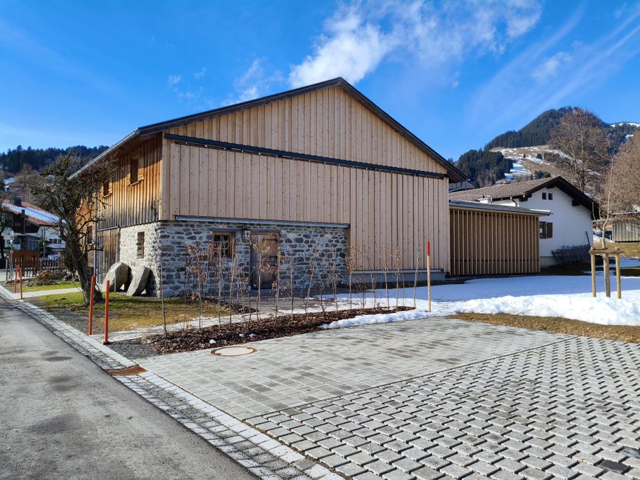 Alte Schmiede - vom Parkplatz aus gesehen