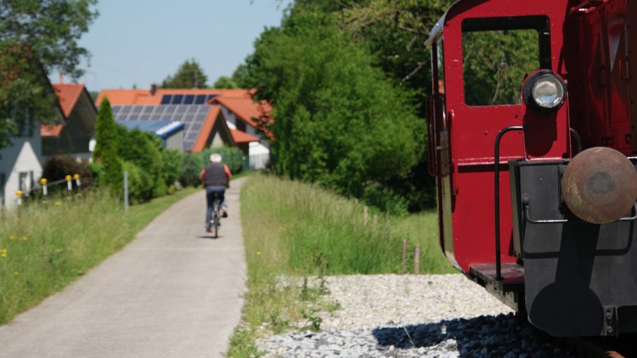 Frühere Lok entlang der Dampflok-Runde in Kaltental