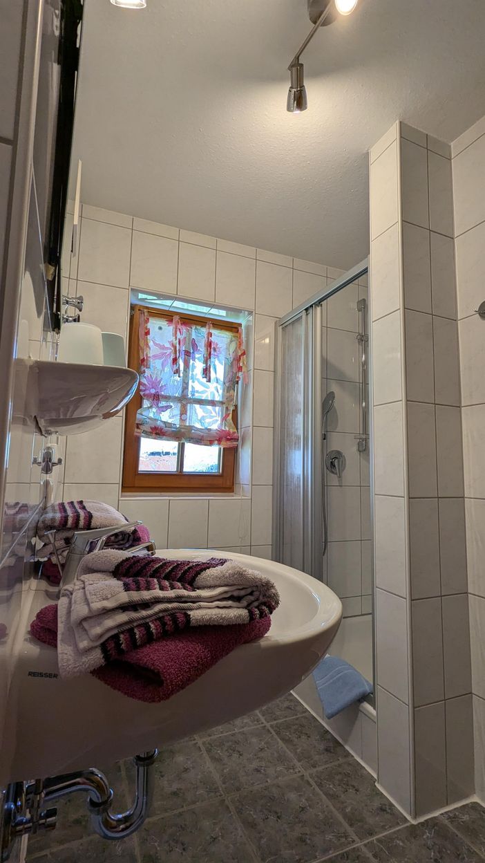 Bad mit Dusche