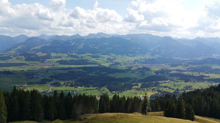 Ausblick vom Ofterschwanger Horn nach Osten