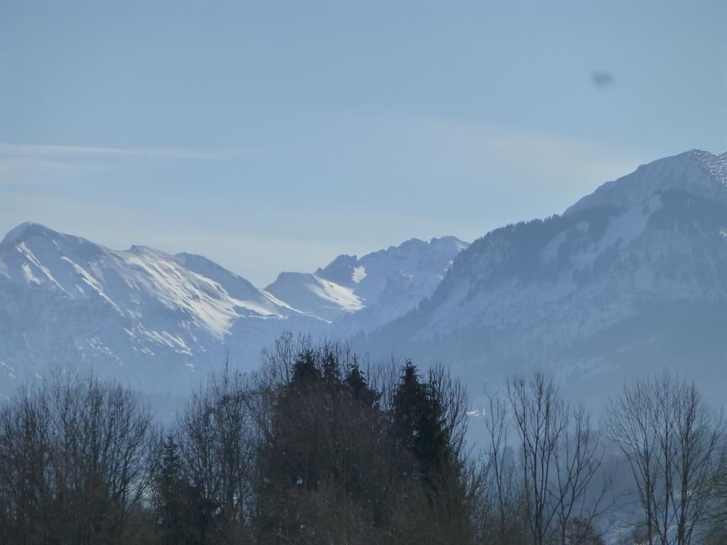 Blick vom Balkon in die Allgäuer Bergwelt