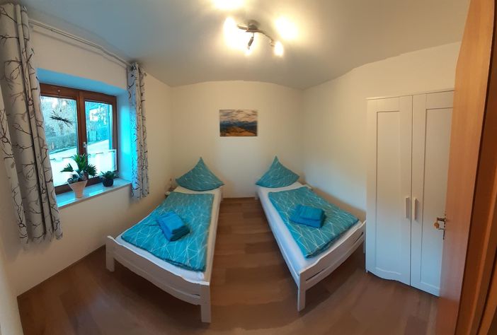 2. Schlafzimmer