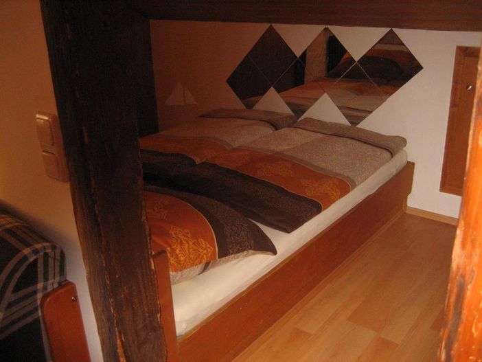 Bett Waltraud