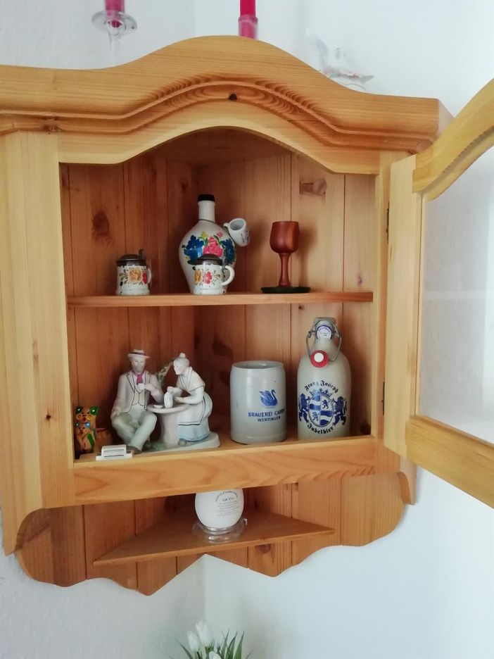 Schnapsschränkchen