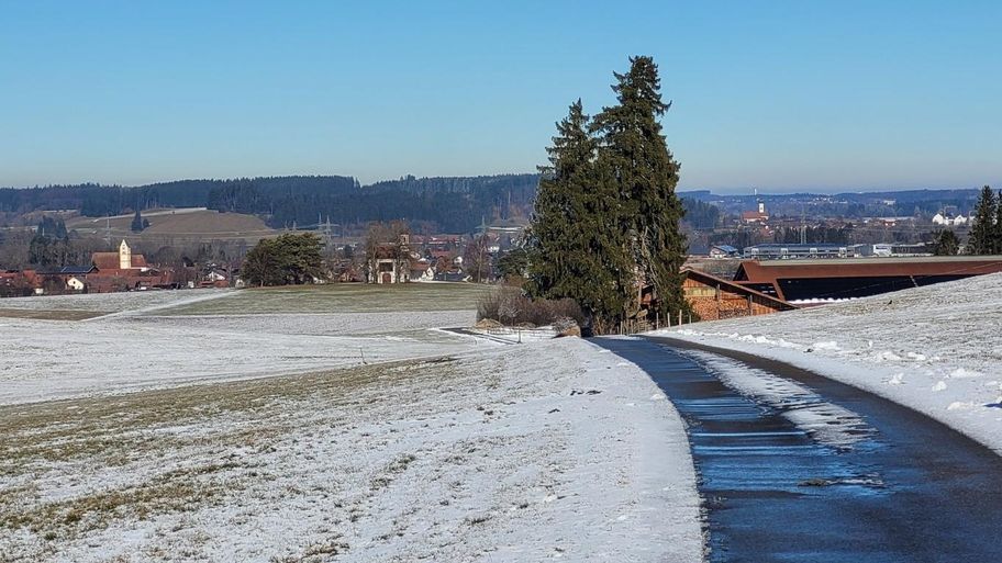 Sagenhafter Weg bei Altdorf zur Loretto-Kapelle