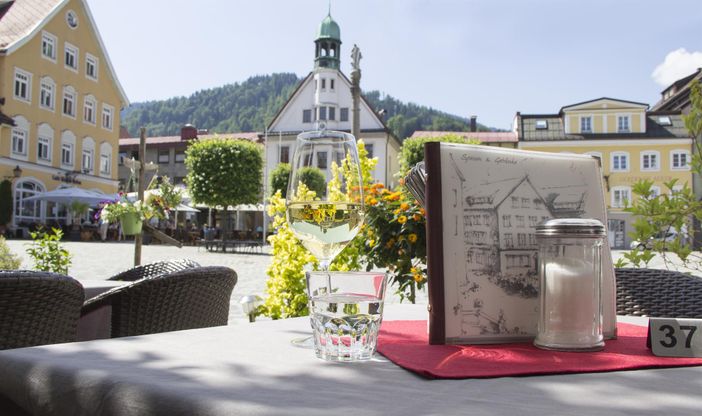 Terrasse mit Blick auf den Marienplatz