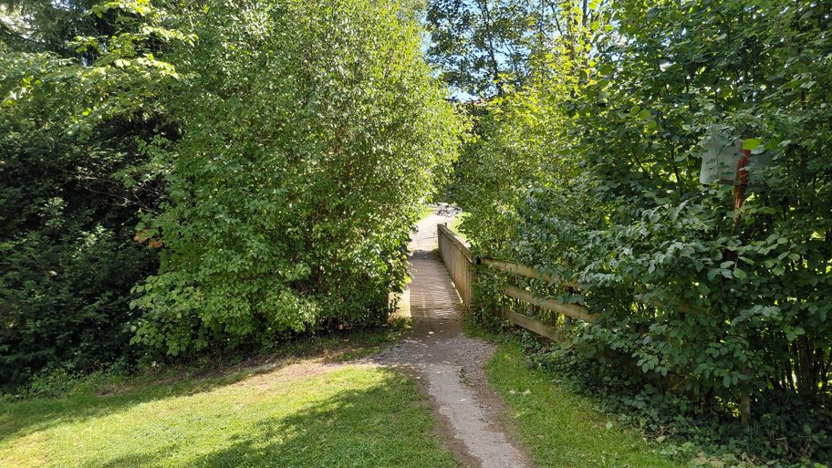 Brücke über den Eibelebach nach Eibele