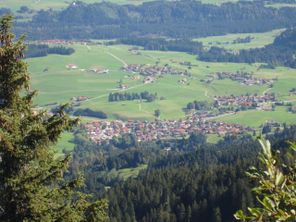Blick von der Sturmannshöhle nach Oberdorf